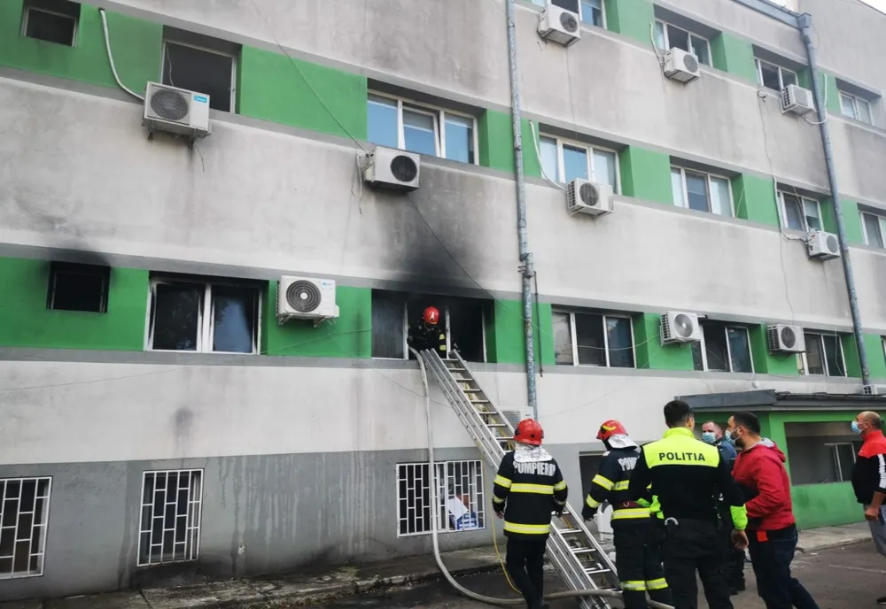 Tragedia continuă: Un supraviețuitor a incendiului din Constanța, transferat la alt spital, a murit