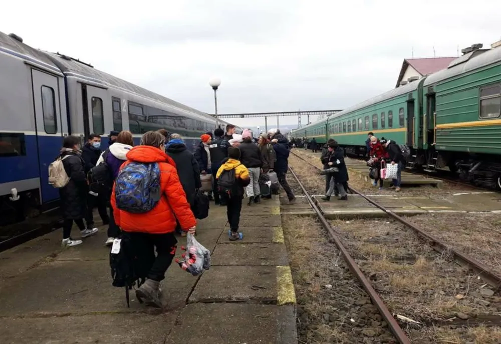 Bani de la stat pentru românii care găzduiesc refugiați din Ucraina