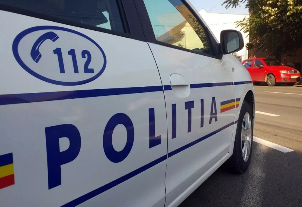 Dublă tragedie în Găești. Un copil a murit înecat în piscina casei. Mama acestuia a fost găsită spânzurată