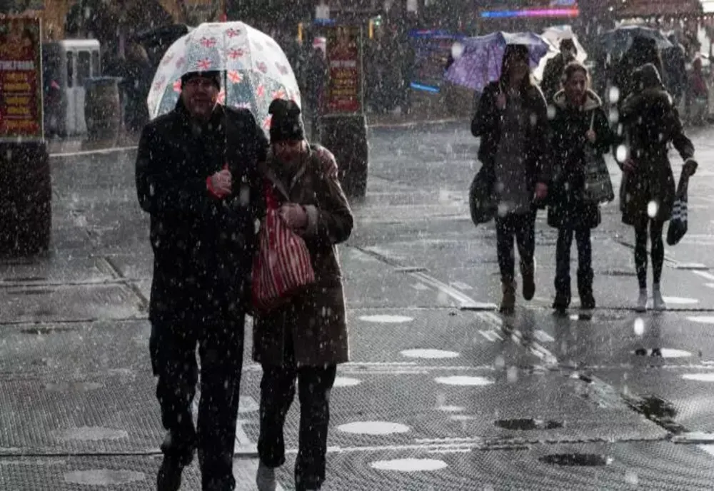 Prognoza meteo:  Ploi şi vânt în cea mai mare parte a ţării începând de luni de la prânz până miercuri dimineaţă