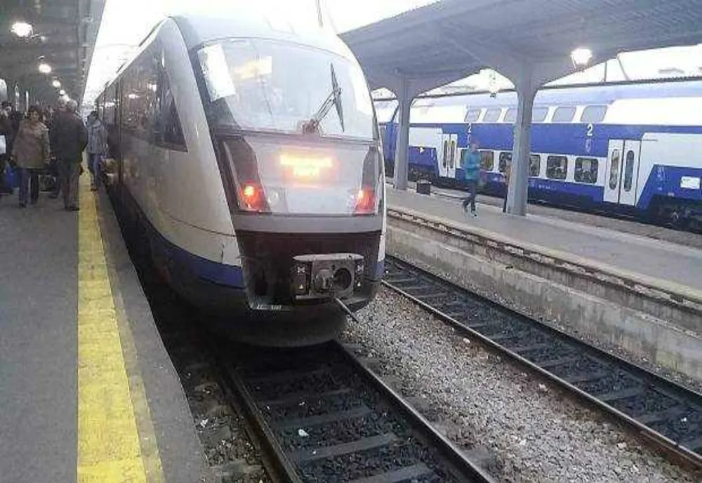 TRENURILE REDUC VITEZA DIN CAUZA CANICULEI