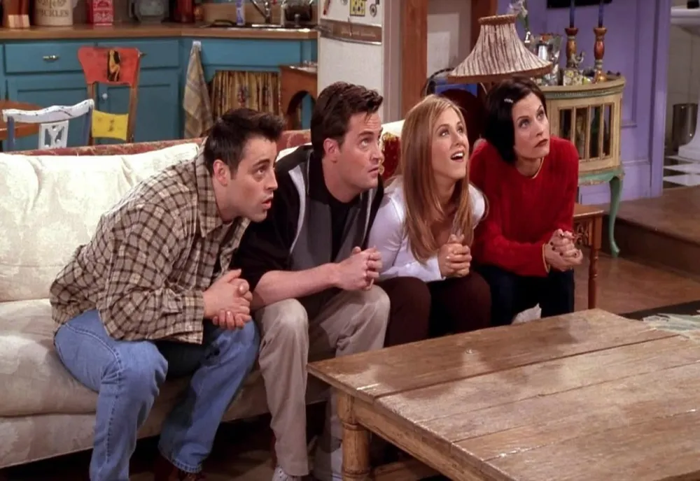 A murit regizorul celebrelor seriale de comedie TV „Cheers” și „Friends”