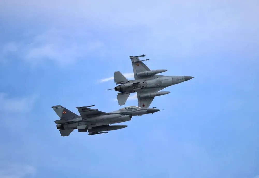 Dronă doborâtă de un avion F‑16 în zona Padina Buzău - SURSE. Val de mesaje Ro‑Alert în cinci județe