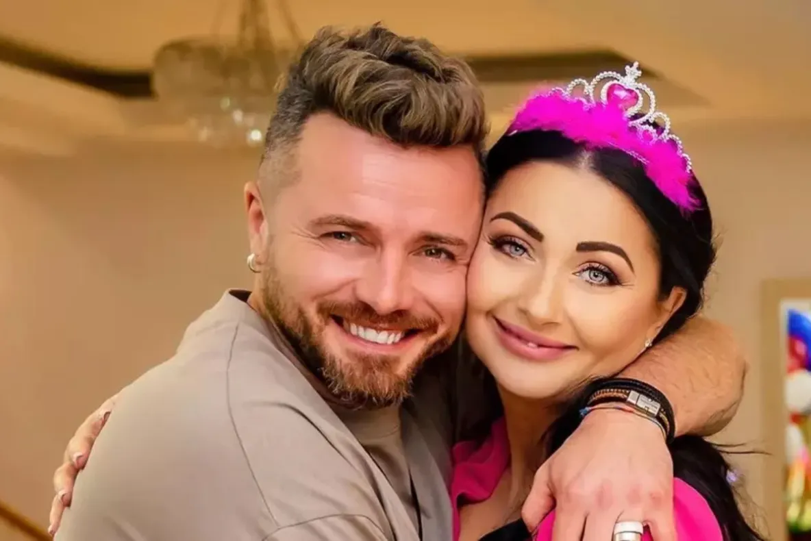 Cum le răspunde Tavi Clonda haterilor care susțin că trăiește pe banii Gabrielei Cristea
