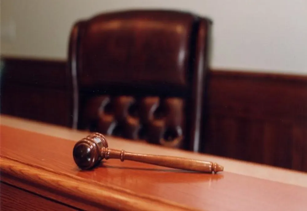 Lovitură majoră pentru Ilie Bolojan: instanța suspendă deciziile conducerii PNL și excluderea oamenilor lui Veștea