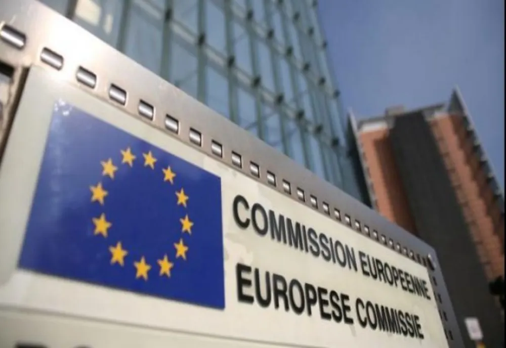 Peste 40.000 de permise de călătorie gratuite în UE, oferite tinerilor de Comisia Europeană