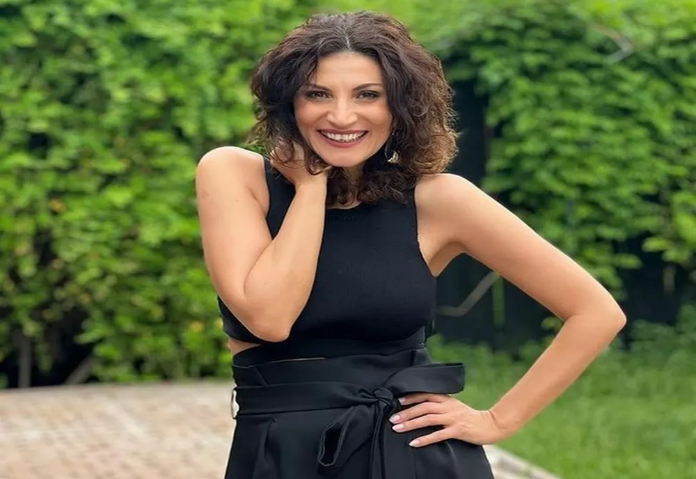 Ioana Ginghină a renunțat la extensii după 4 ani