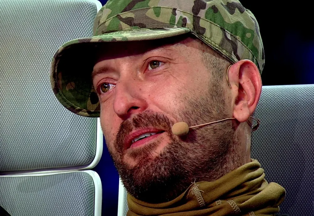 Cheloo a ajuns la Psihiatrie. A făcut scandal la spital și s-a bătut cu polițiștii
