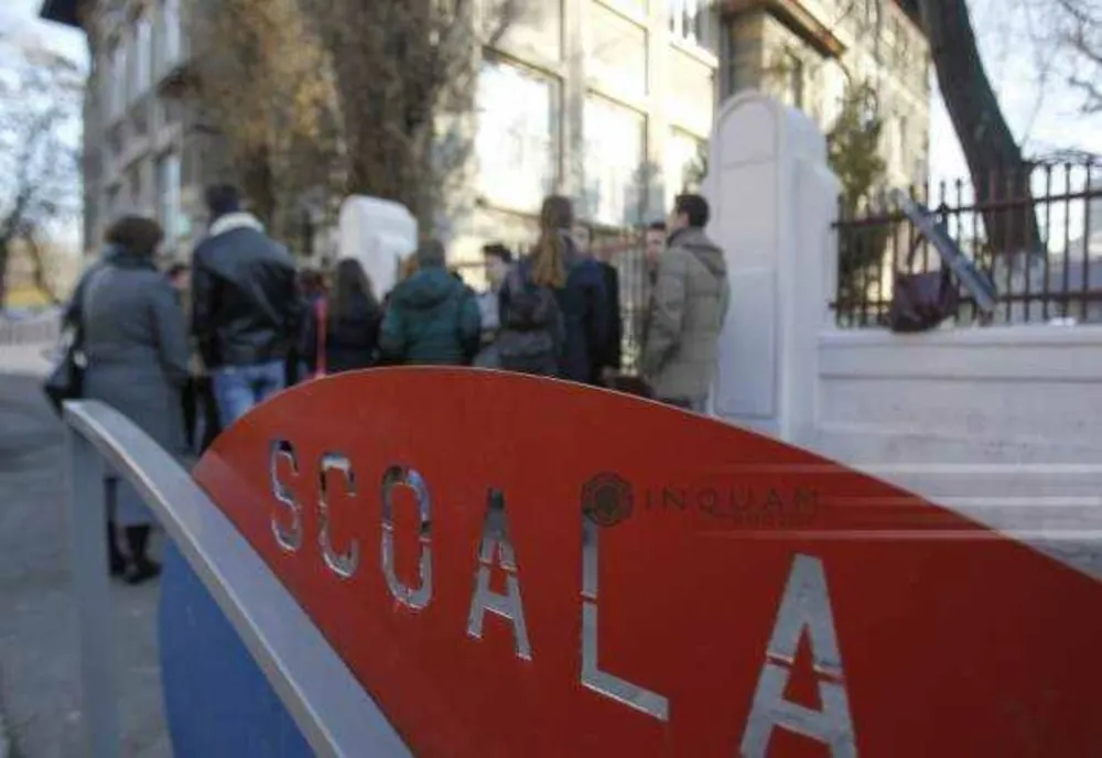 ȘCOLILE DIN BUCUREȘTI SE ÎNCHID DIN CAUZA CODULUI ROȘU 