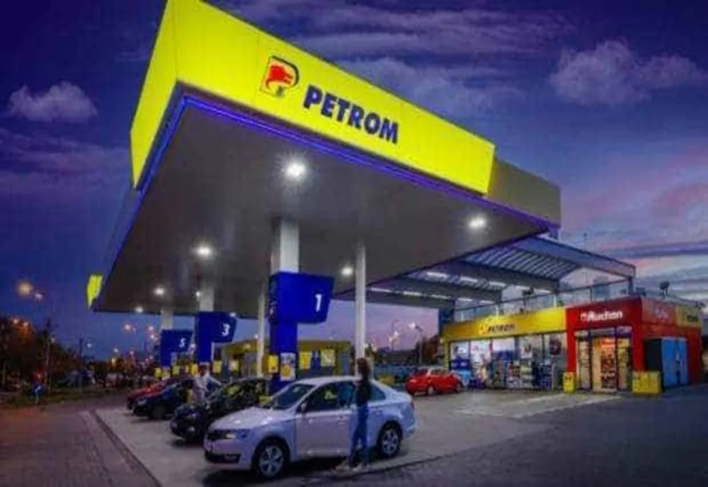 Controale în benzinăriile din România. Ce nereguli au găsit inspectorii ANSVSA și ce amenzi au fost aplicate