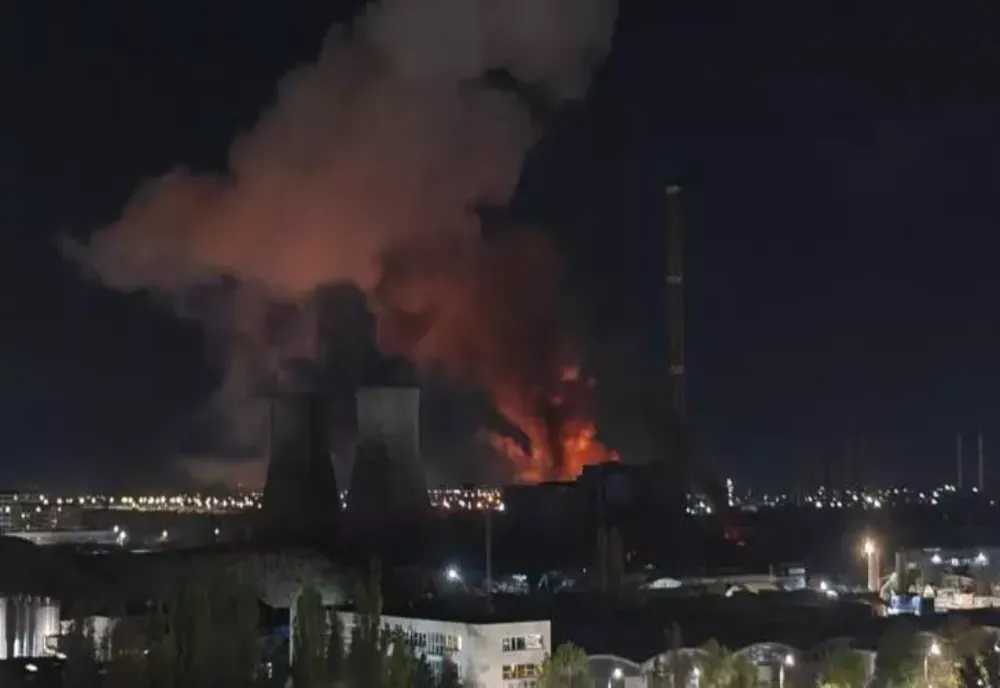 Echipele ELCEN efectuează o analiză tehnică detaliată pentru identificarea cauzelor producerii incendiului de la CET Vest