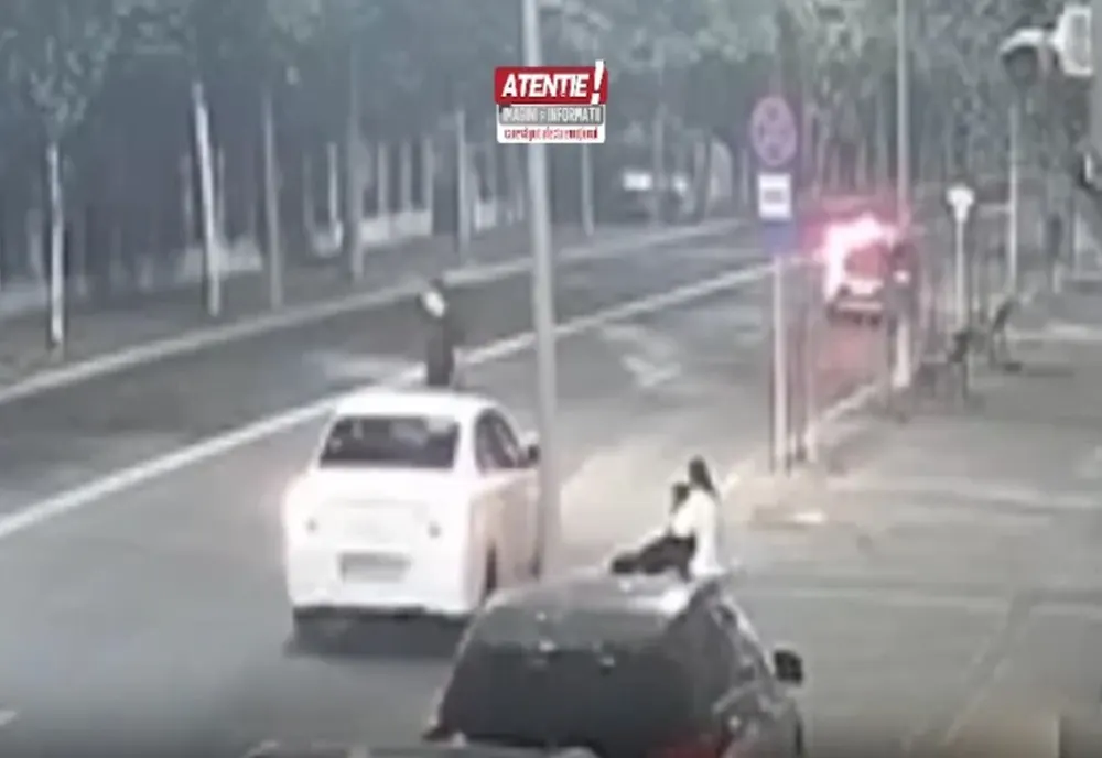  Imagini șocante: client bătut de un șofer de ride-sharing