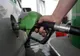Situație îngrijorătoare pentru români: Prețul benzinei a crescut în ultima lună cu aproape 50 de bani. Scumpirile vor continua