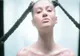 Cine e Erika Isac, artista care a urcat pe locul 1 în trending pe YouTube cu o piesă manifest pentru sexul feminin